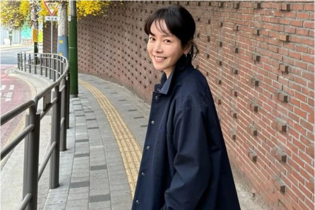 한지민 10만원대 오버핏 자켓 미니멀룩 봄코디 완성