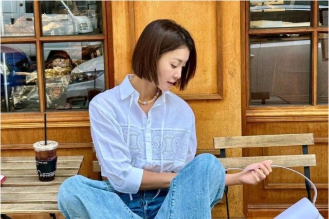 이시영 봄코디하기 좋은 파스텔 가방 셀린느 틴 트리옹프백 가격은?