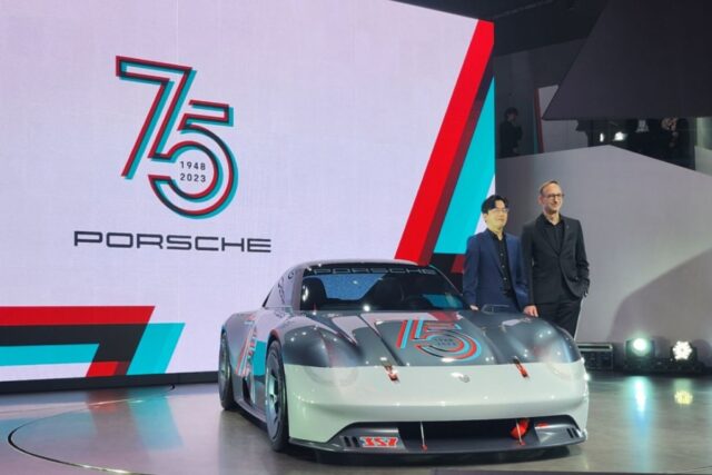 “75년전 감성 그대로”…포르쉐, ‘비전 357’ 아시아 최초 공개