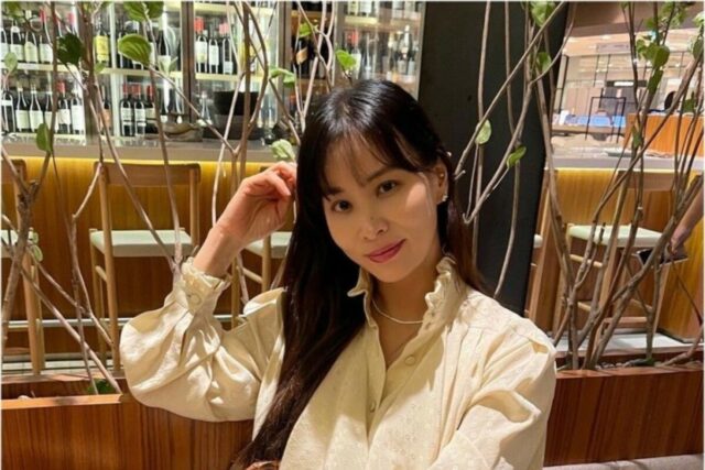 고소영 데일리룩 구찌 뱀부백 블라우스 가격은?