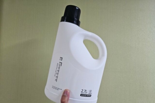 꿉꿉한 냄새나는 빨래 이제 그만! 액체 세탁세제 추천 살림백서 실내건조 드럼세탁기용 세탁세제