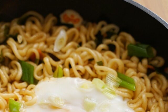 라면레시피, 맛있는 국물없는라면 쿠지라이식라면 만들기