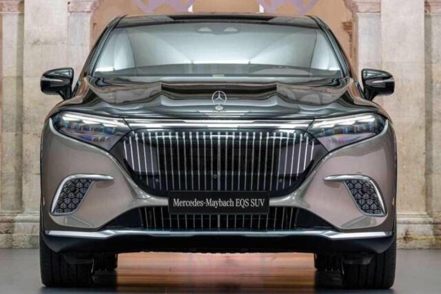 “고급스럽긴 한데…” 뭔가 아쉬운 마이바흐 EQS SUV , 여러분의 의견은?