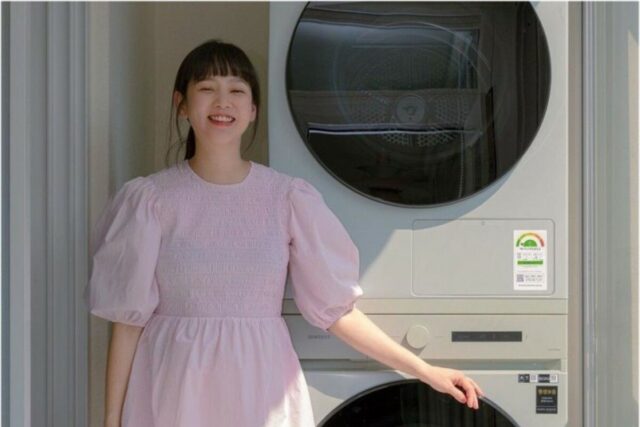 윤승아 러블리한 임산부 옷 10만원대 핑크 미니원피스는 가니 GANNI