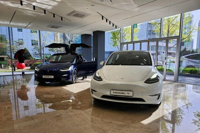 Tesla 서울 신사동에 신규 스토어 오픈, 한국에서 지속적인 고객 접점 확대 노력