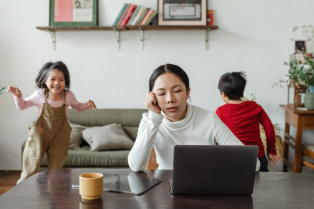 한국 엄마 10명 중 9명이 아이들에게 하는 치명적인 실수