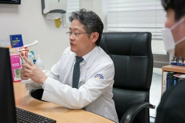 회전근개파열 치료 ‘골든타임’ 지났다면…? 어깨 인공관절수술!