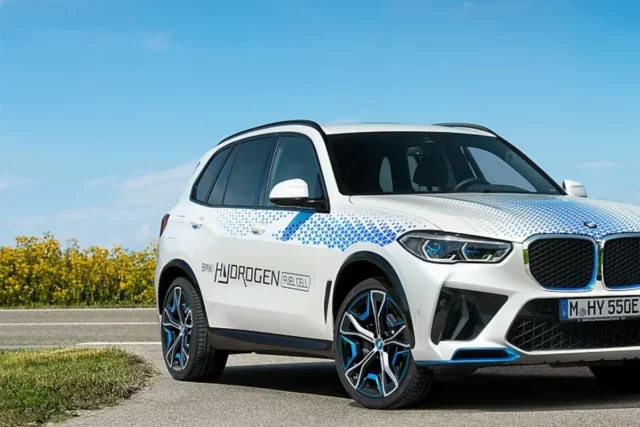 BMW코리아, 수소연료전지차 ‘iX5 하이드로젠’ 공개…”한 번 충전으로 504km 주행”