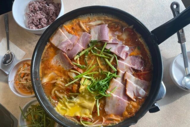 강남 부대찌개 남산터 신논현점 수제 베이컨 부대찌개