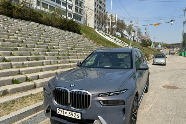 BMW X7, 앞모습 바꾸니 이제 좀 비싸보인다[차알못시승기]