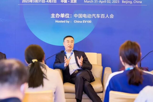 중국 리프모터 CEO, “10년 내 전기차 가격 1/3까지 떨어진다.”