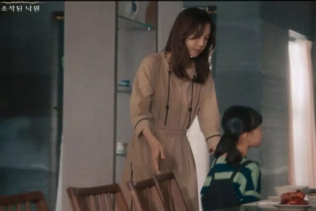 올리비아로렌 “이지아가 입으니 인기 폭발… ‘이지아 원피스’ 매출 쑤욱~”