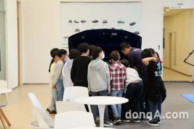 코오롱모빌리티그룹, ‘재능기부’ 사회공헌활동 전개… 진로교육·작품 기부 진행