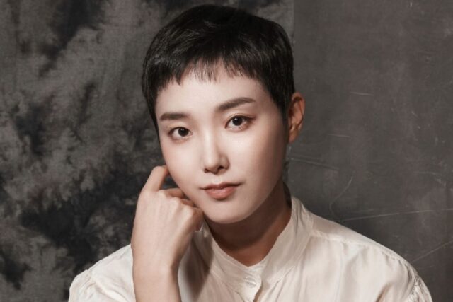 한소희의 영화 데뷔작에서 멜로 연기 펼친 여배우