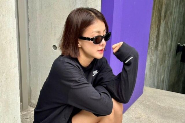 이시영 피스마이너스원 나이키 티셔츠 스니커즈 폼미침