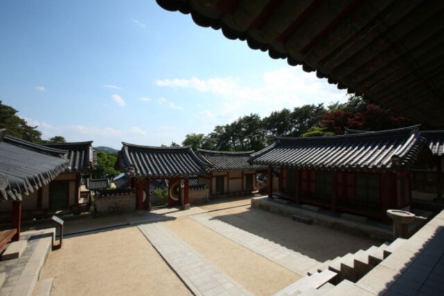 고즈넉함을 느낄수 있는 안동여행지 4곳 군자마을, 도산서원, 만휴정, 민속촌