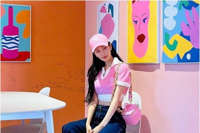 서현 러블리한 핑크 코스메틱백 메트로시티 가방 가격은?
