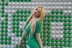 전소미 대체불가 초록요정 완성한 원피스