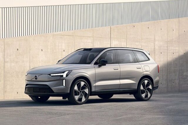볼보, 플래그십 전기 SUV EX90 양산 연기