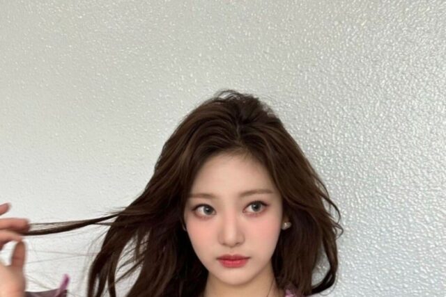 에스파 닝닝 스쿨룩도 치명적 청순 하이틴 매력 뿜뿜