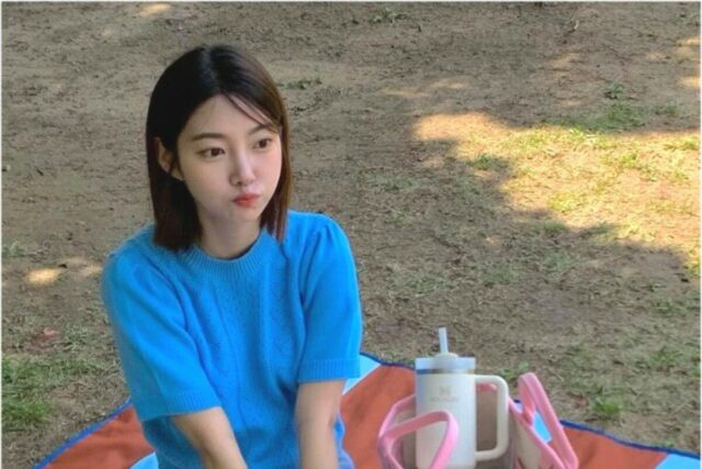 박나언 블루 하트 반팔니트 브랜드는? (feat. 아밤 핑크 텀블러백)