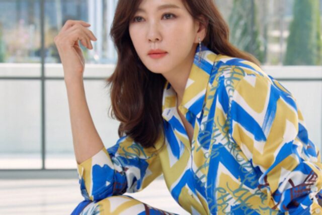 [★화보] 세련미 리조트 룩, 김남주처럼!