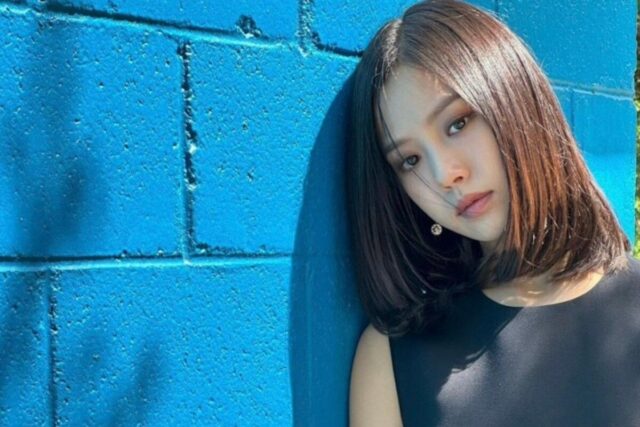 고민시 소녀소녀한 럭셔리 비주얼 올블랙 시크룩