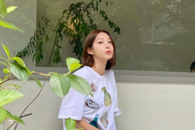 입으면 모두 화제! 박나언 여름 반팔티 정보