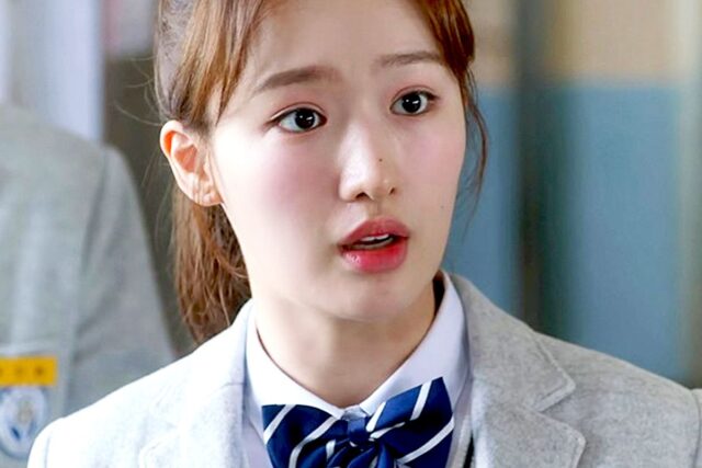 성적 좋으면 연기 허락하겠다는 부모님 말에 독하게 공부하던 여고생