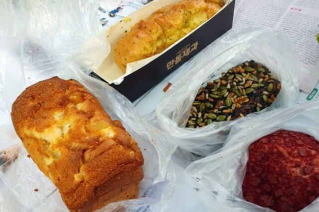 [만동제과]는 홍대베이커리 빵투어 필수코스!