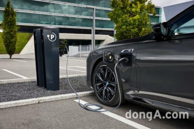 BMW ‘뉴 750e x드라이브’ 출시… 최대 60km 전기 주행한다