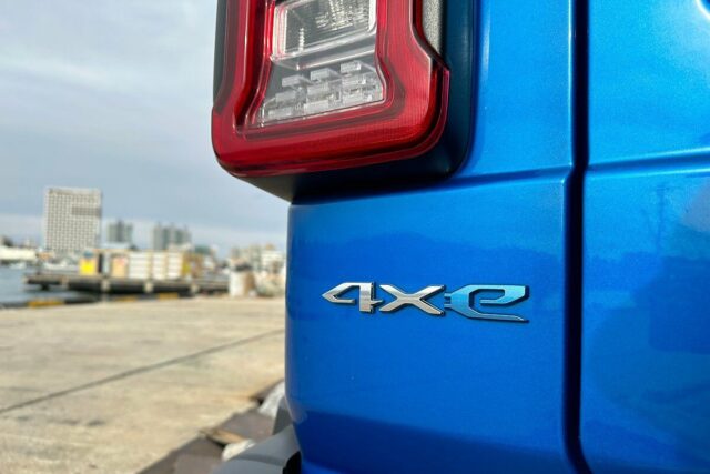지프 랭글러 오버랜드 4Xe 과연 연비는??