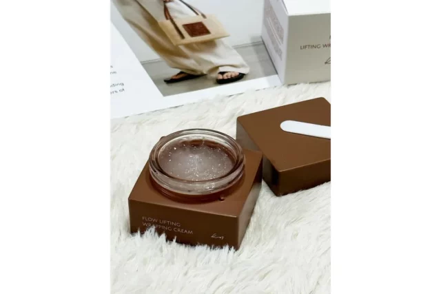 쫀쫀한 피부리프팅 보르피린 캡슐 가득한 코이 플로우 리프팅 랩핑 크림 후기