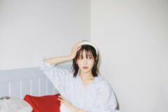 MZ 셀럽 아이유 여름 여행지 주얼리 스타일링