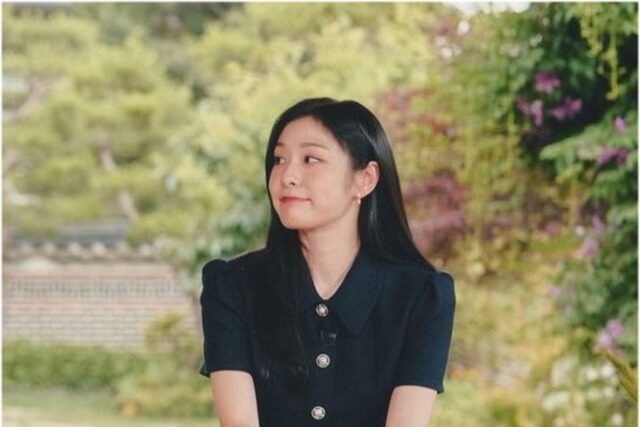 유퀴즈 김연아 옷 원피스 10만원대 이바나헬싱키 트위드 크롭 자켓 & 스커트