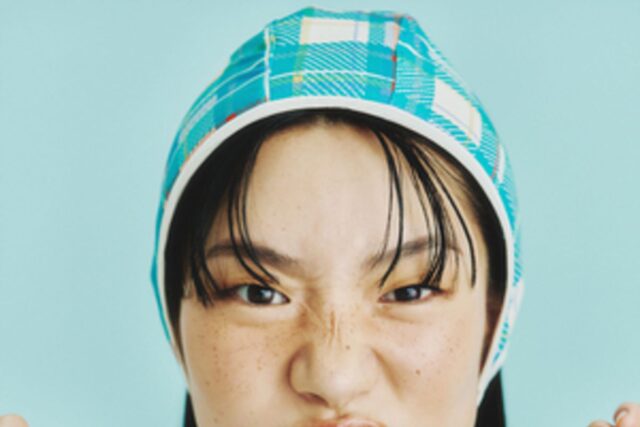올여름엔 컬러풀한 수영복 어때? 와릿이즌x코랄리크 협업 컬렉션 눈길
