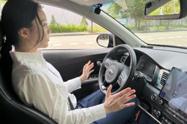 핸들 안잡는 자율車 ‘100% 준법운전’에… 성급한 뒷차들 ‘빵빵’