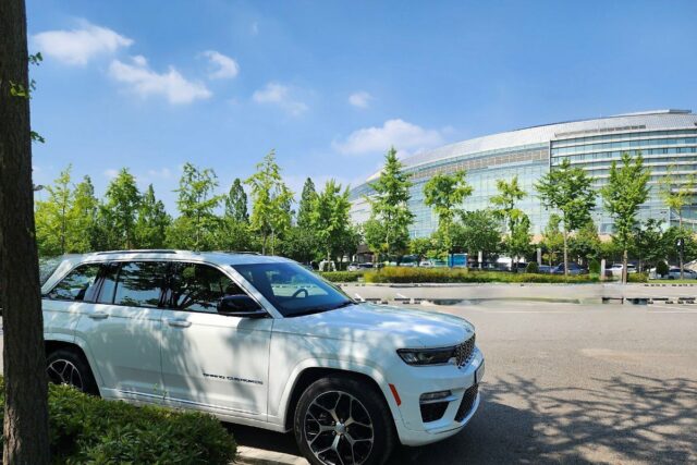 [시승기]하이브리드로 만랩 채운 지프 그랜드 체로키 4xe,고민 필요없는 럭셔리 대형SUV