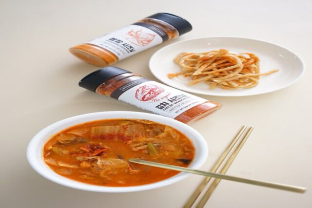 다양한 요리에 톡톡 뿌려 먹는 0칼로리 시즈닝 김치 & 쌈장 양념 가루