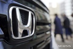 반도체 공급난에…혼다·도요타, 일부 기능 탑재 없이 車 판매