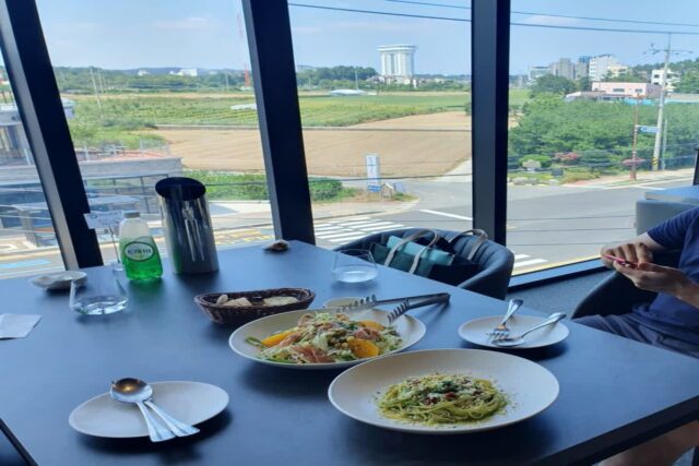 강릉에서 양식레스토랑 가보기 [더블티다이닝] 초당동맛집!