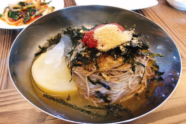 떠나자~ 파도소리 시원한 동해안 여름휴가! 놓칠수 없는 막국수 맛집 베스트 5