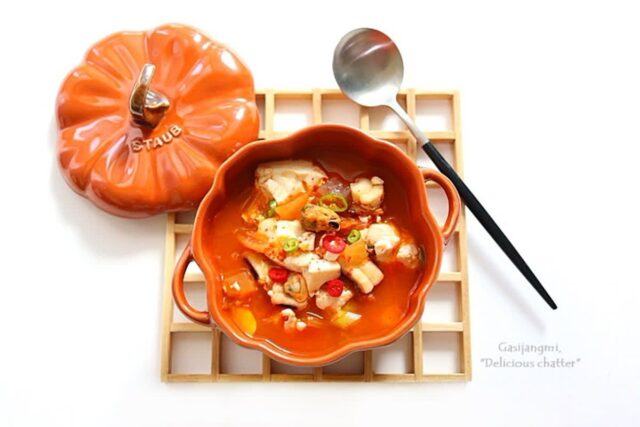 해물순두부찌개 만드는 법 얼큰 김치 순두부찌개 해물 가득 국물요리 찌개 반찬 저녁메뉴 추천