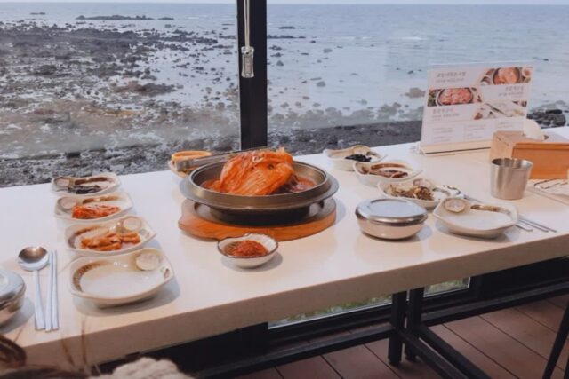 제주도 여행: 고등어묵은지찜/제주도흑돼지/보말칼국수/김만복김밥
