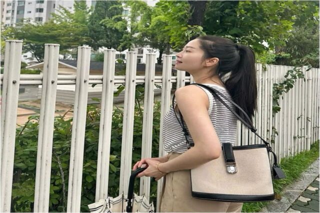 류이서 여름코디 조이그라이슨 가방 캔버스 버킷백