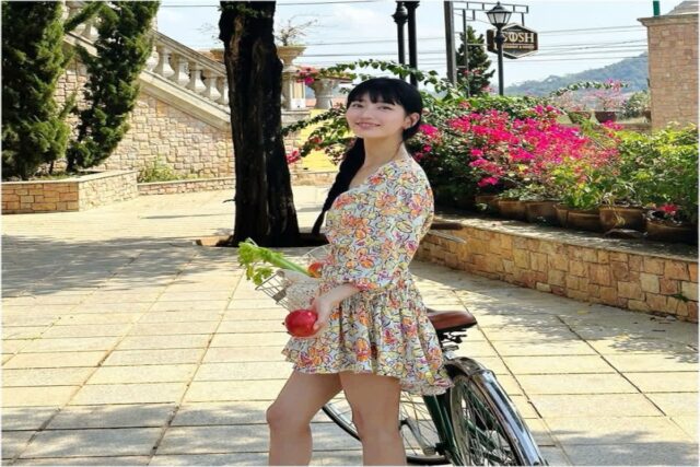 수지 숨 광고 속 옷 꽃무늬 미니 원피스는 마쥬 maje