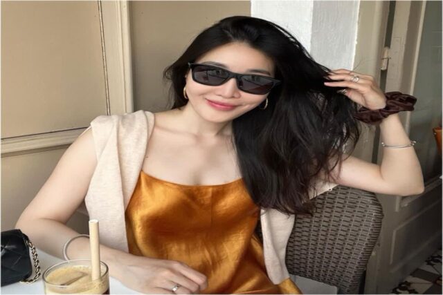 이해리 신발 다비치 여행룩 자크뮈스 여자 스트랩 샌들 25% 할인중