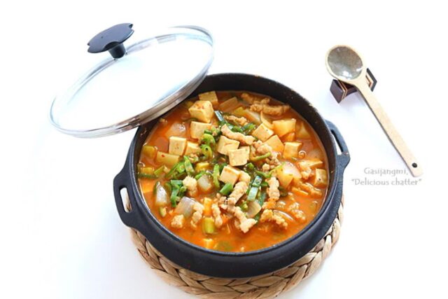 삼겹살 된장찌개 끓이는 법 집반찬 찌개요리 돼지고기 된장찌개 점심 메뉴 추천
