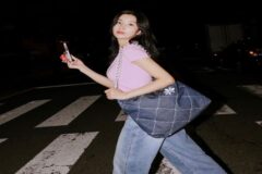 권은비 인스타 티피코시 크롭티 가방 숄더백 가격은?