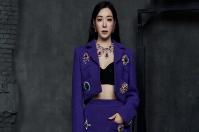 티파니 영의 도회적 스타일링… 모스키노, 2023 F/W 컬렉션 공개